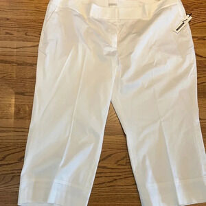NWT - Semantiks (Nordstrom)- White Capris